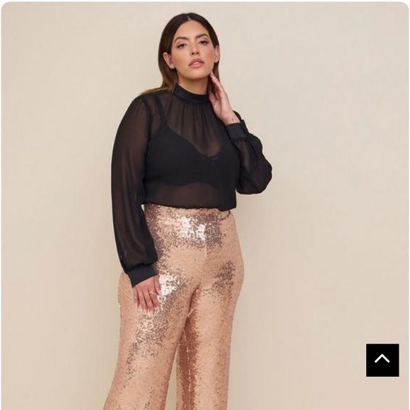 Torrid Sheer Turtleneck Size 0 - Picture 4 of 4